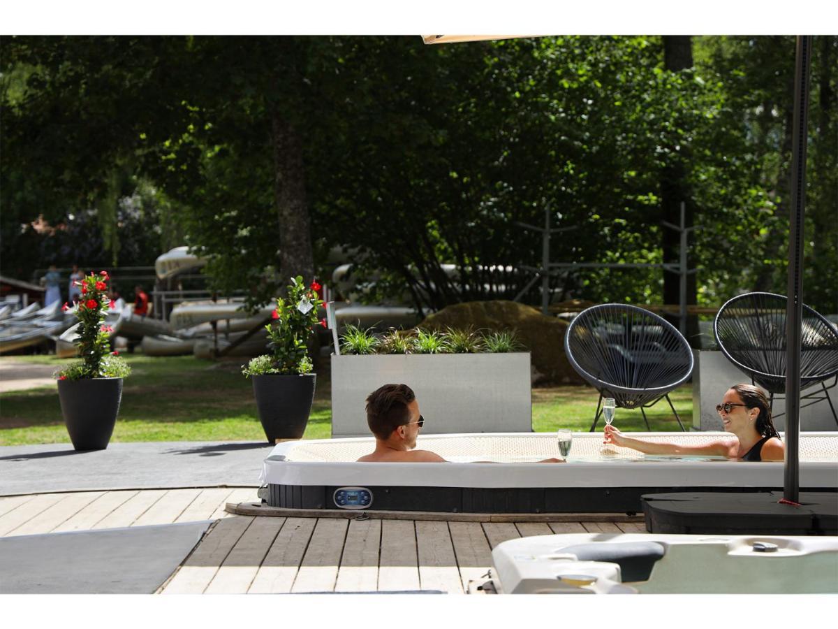 Stf Korroe Gardshotell - B&B Linneryd Екстер'єр фото